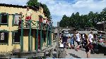 Loading...